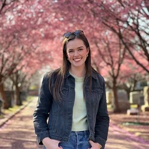 Meet your Posher, Brenna